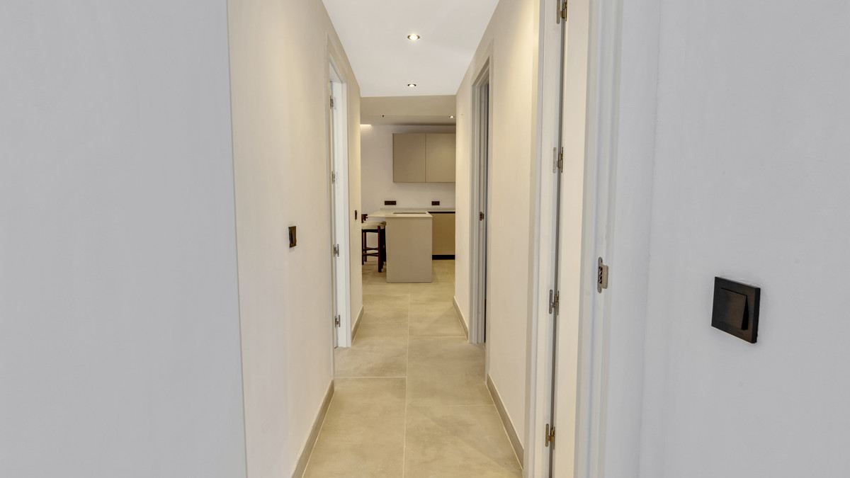 3 Bed Apartment for sale in Nueva Andalucía Costa Del Sol, Málaga, Spain