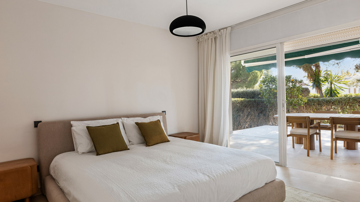 3 Bed Apartment for sale in Nueva Andalucía Costa Del Sol, Málaga, Spain