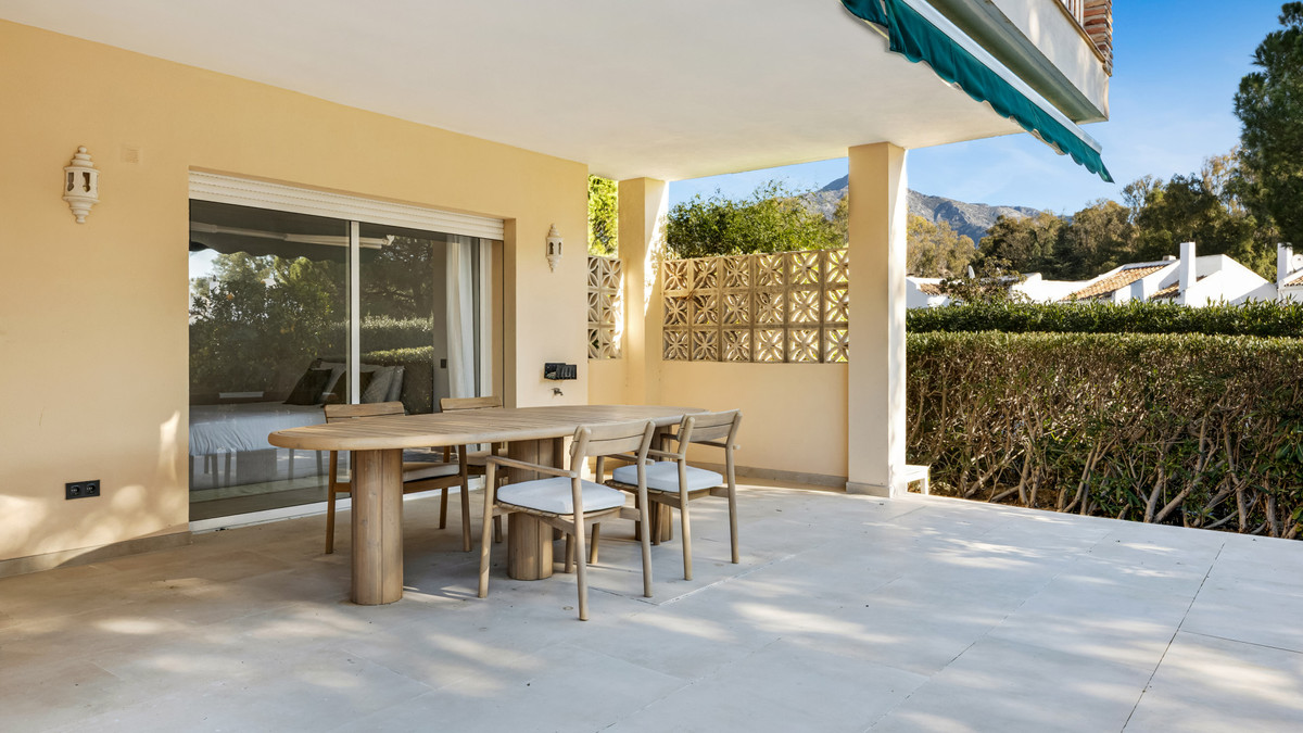 3 Bed Apartment for sale in Nueva Andalucía Costa Del Sol, Málaga, Spain