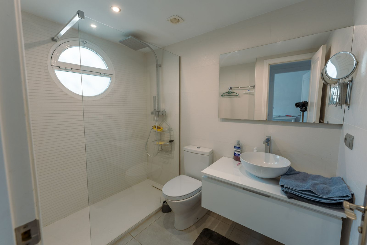 4 Bed Townhouse for sale in New Golden Mile Costa Del Sol, Málaga, Spain