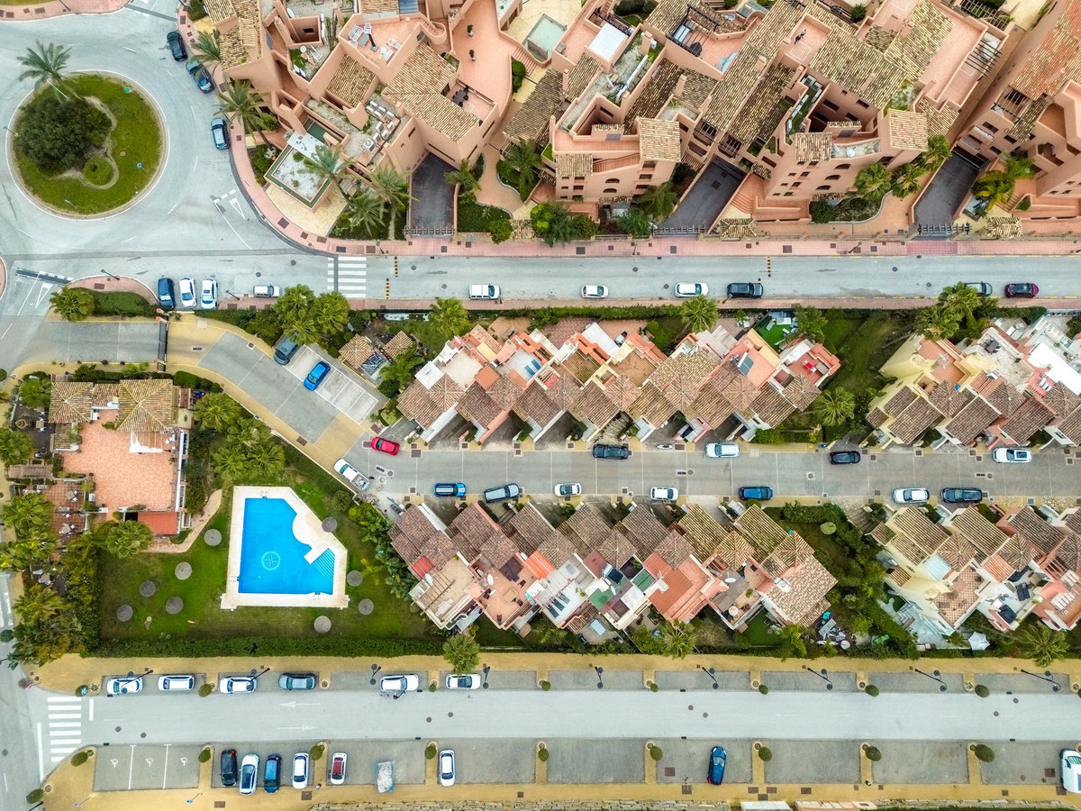 4 Bed Townhouse for sale in New Golden Mile Costa Del Sol, Málaga, Spain