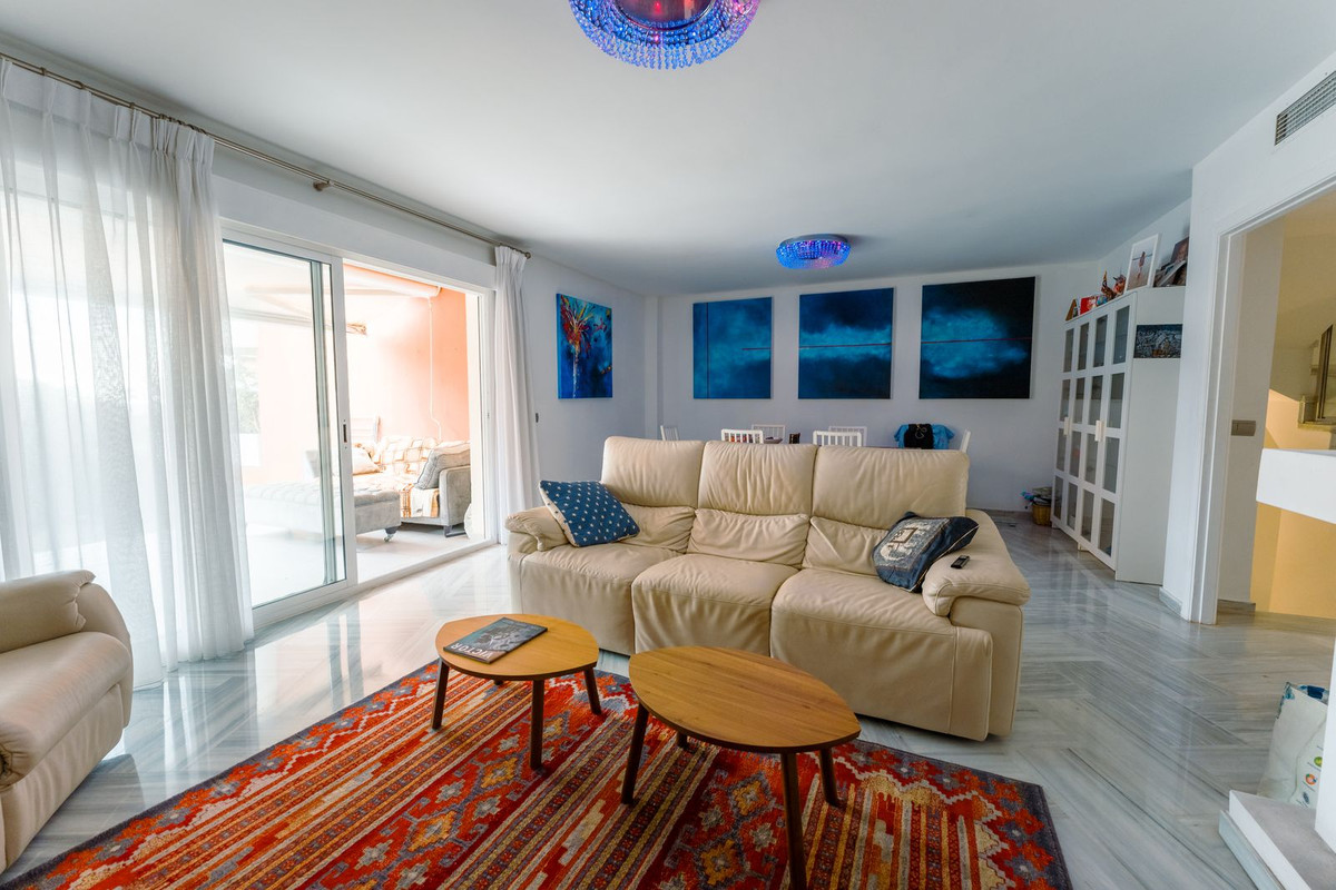 4 Bed Townhouse for sale in New Golden Mile Costa Del Sol, Málaga, Spain