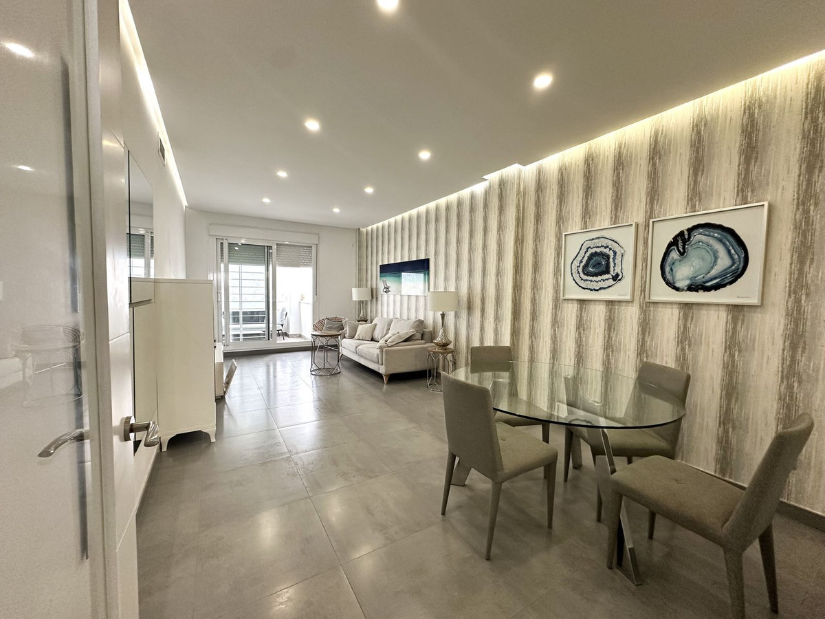 2 Bed Apartment for sale in Nueva Andalucía Costa Del Sol, Málaga, Spain