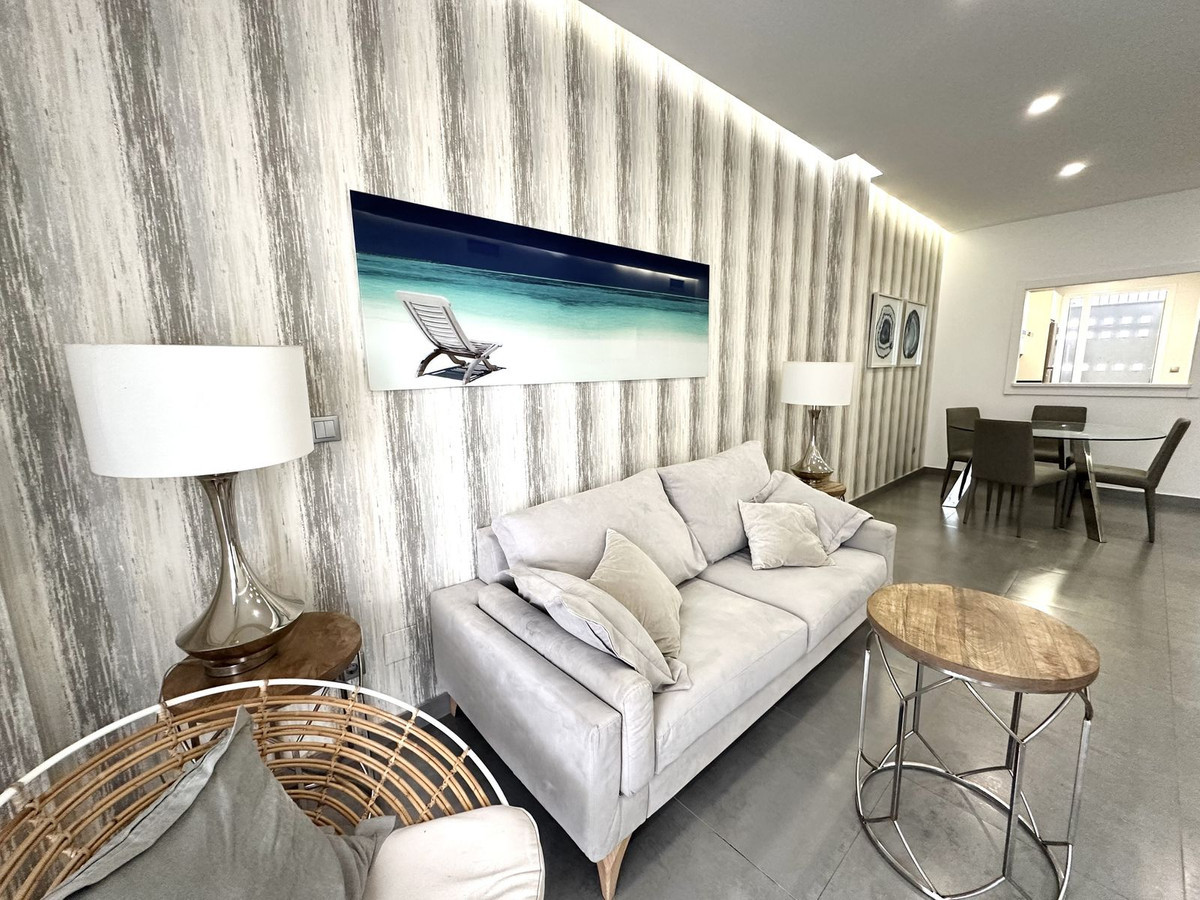 2 Bed Apartment for sale in Nueva Andalucía Costa Del Sol, Málaga, Spain