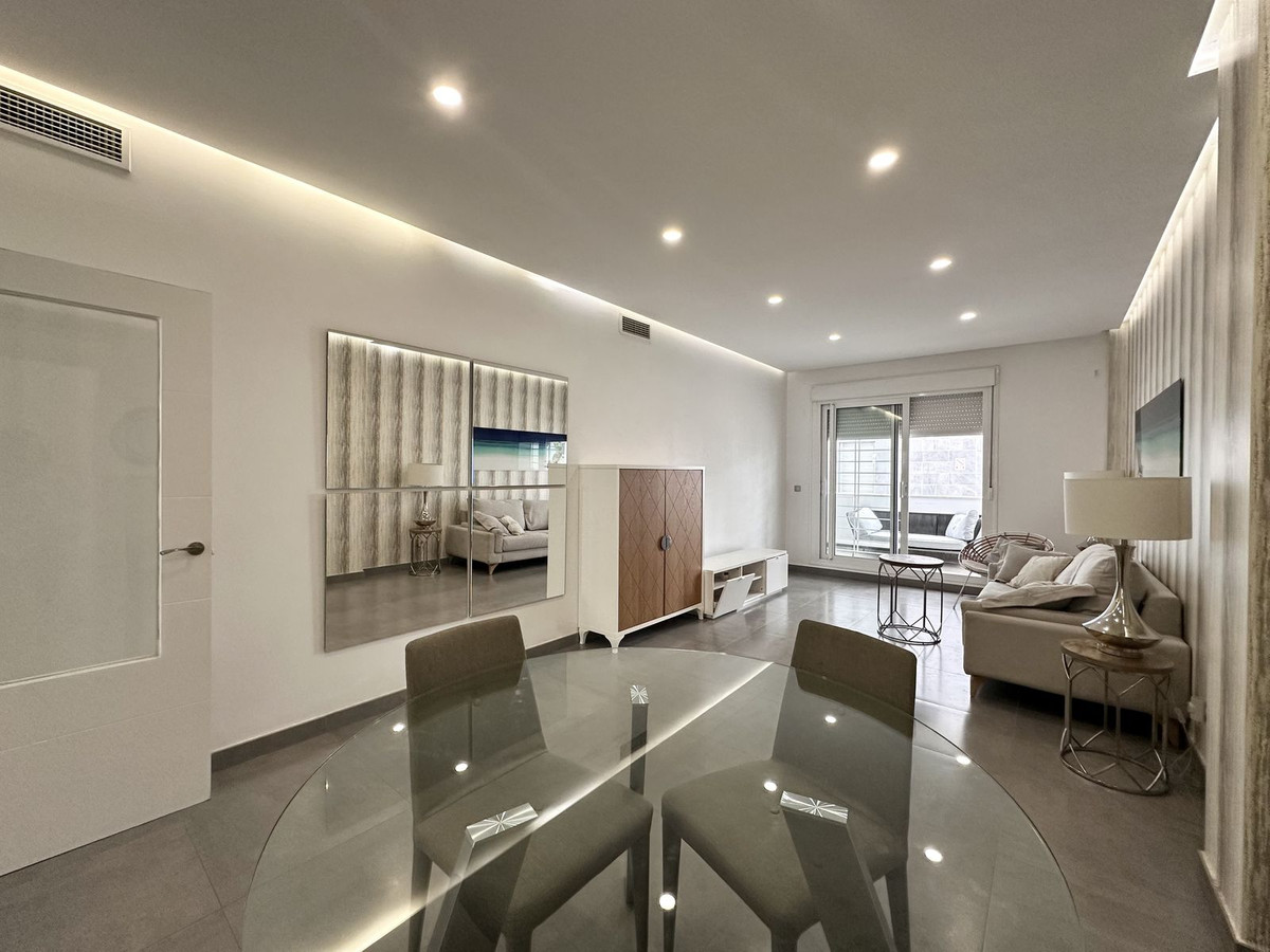 2 Bed Apartment for sale in Nueva Andalucía Costa Del Sol, Málaga, Spain