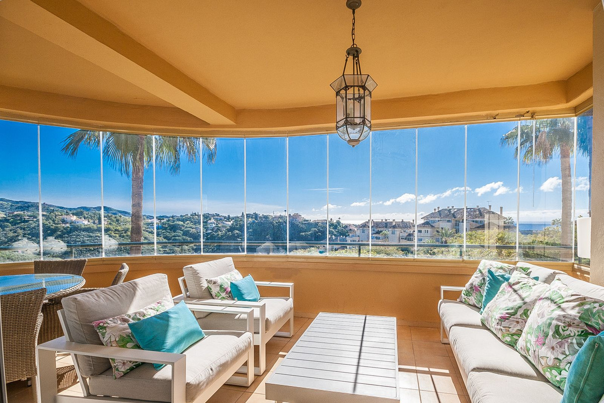 3 Bed Apartment for sale in Elviria Costa Del Sol, Málaga, Spain