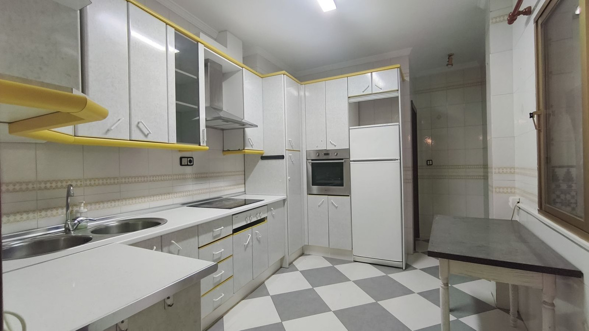 4 Bed Townhouse for sale in Alhaurín El Grande Costa Del Sol, Málaga, Spain