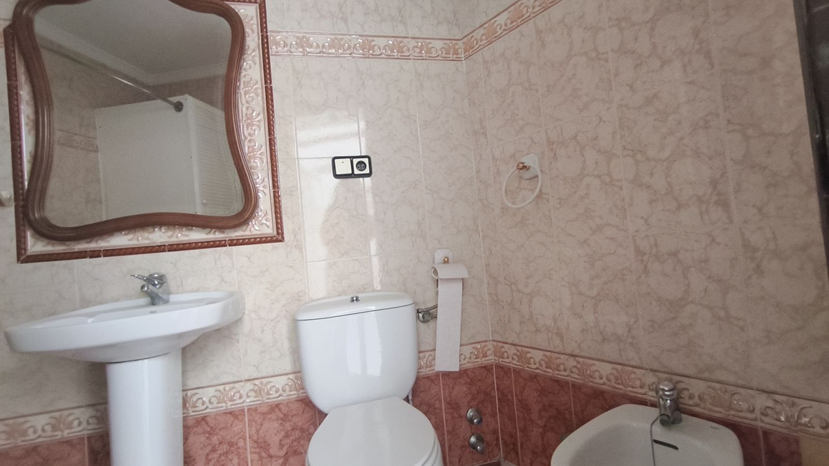 4 Bed Townhouse for sale in Alhaurín El Grande Costa Del Sol, Málaga, Spain