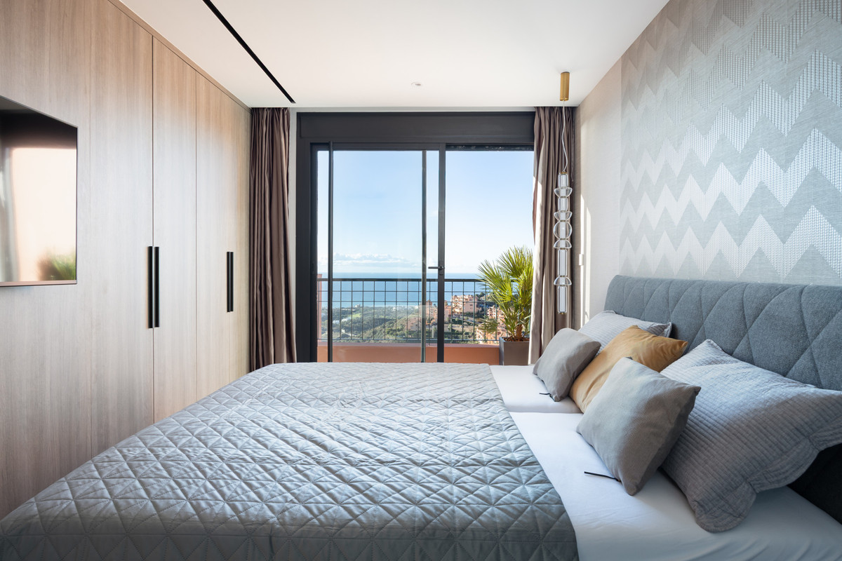 3 Bed Apartment for sale in Mijas Costa Del Sol, Málaga, Spain