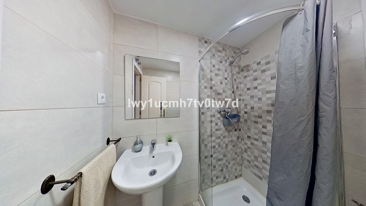 2 Bed Apartment for sale in Torrequebrada Costa Del Sol, Málaga, Spain