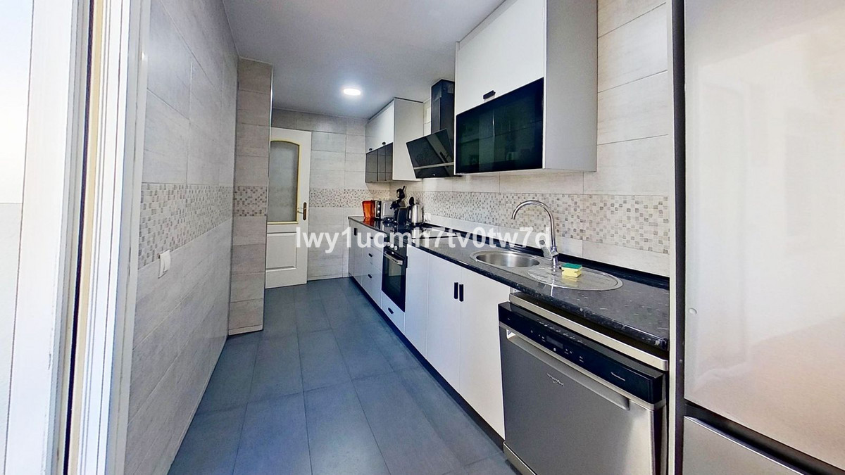 2 Bed Apartment for sale in Torrequebrada Costa Del Sol, Málaga, Spain