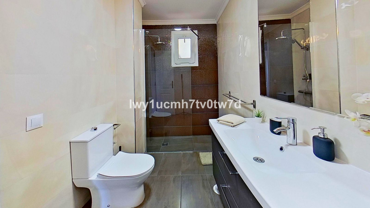 2 Bed Apartment for sale in Torrequebrada Costa Del Sol, Málaga, Spain