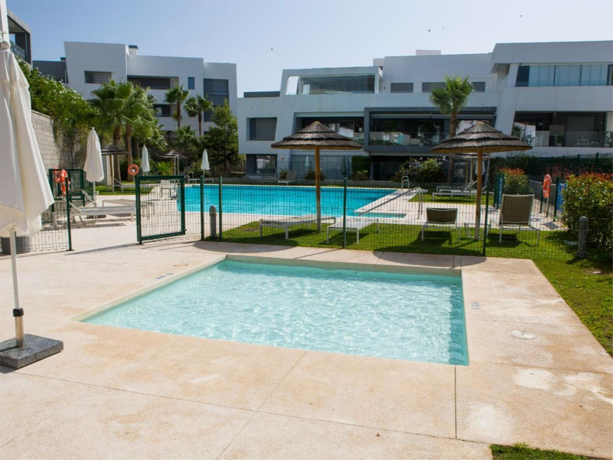 Se vende Apartamento Planta Baja de 2 dormitorios en Costa Del Sol, Málaga, España