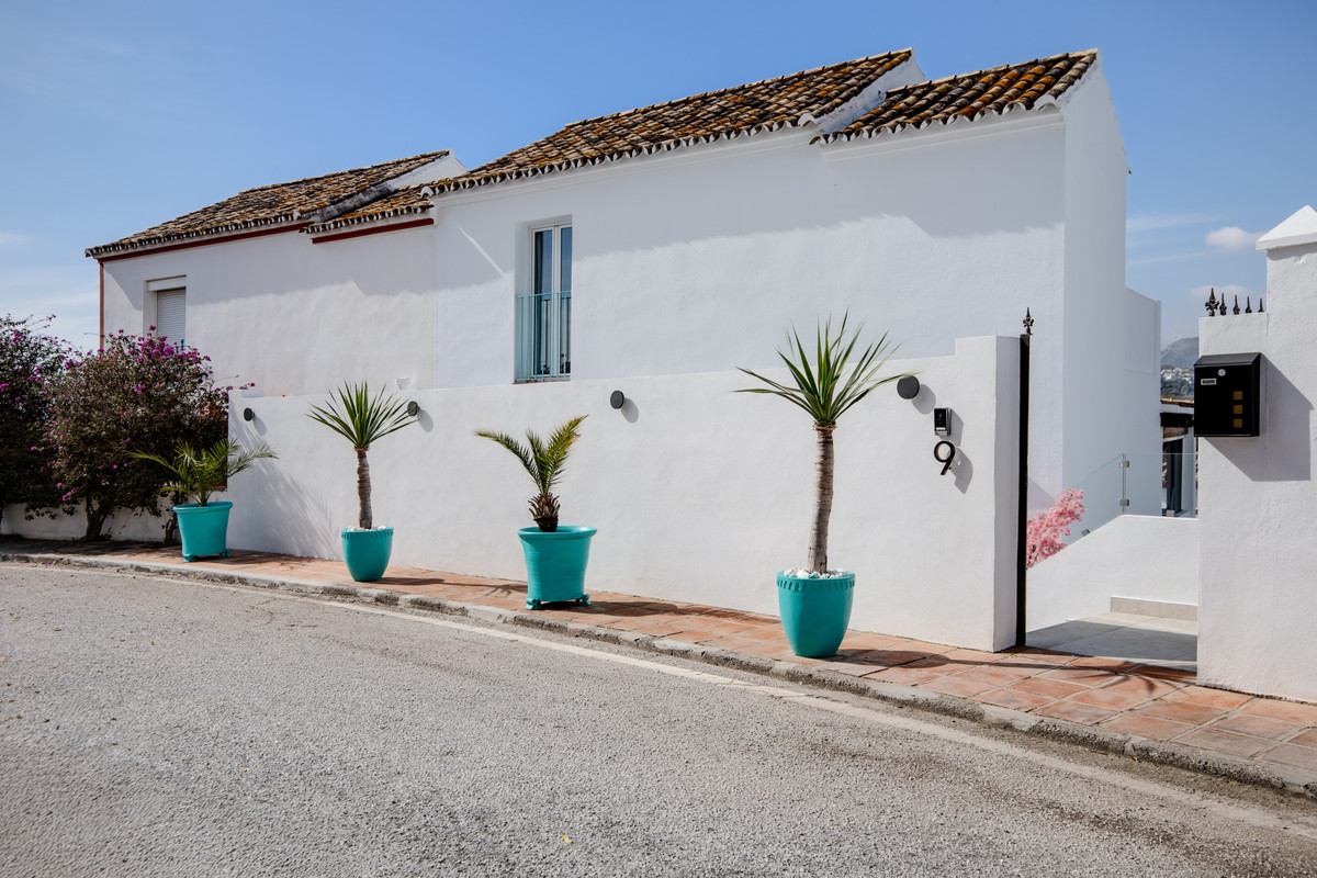 3 Bed Townhouse for sale in Guadalmina Alta Costa Del Sol, Málaga, Spain