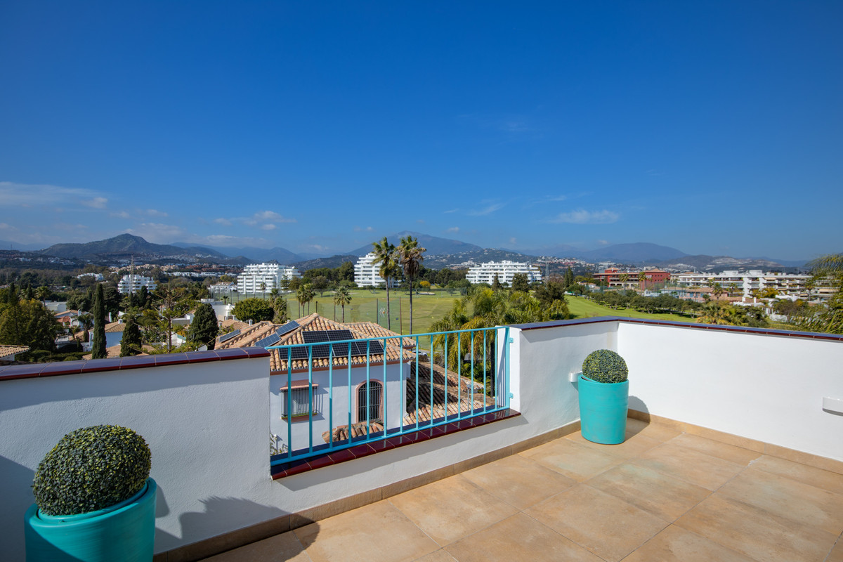 3 Bed Townhouse for sale in Guadalmina Alta Costa Del Sol, Málaga, Spain