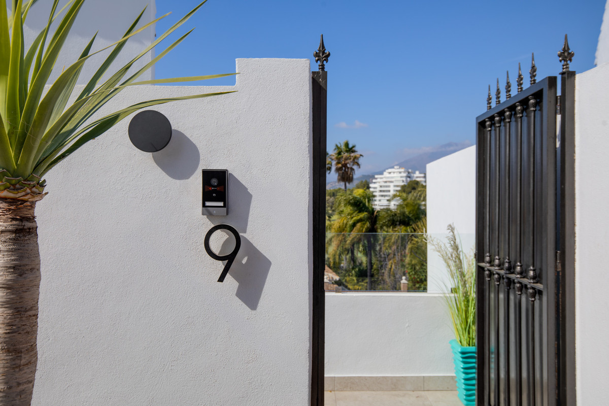 3 Bed Townhouse for sale in Guadalmina Alta Costa Del Sol, Málaga, Spain