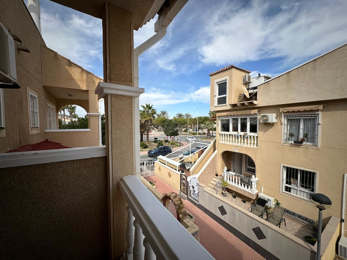Se vende Adosada de 3 dormitorios en Costa Blanca, Alicante, España