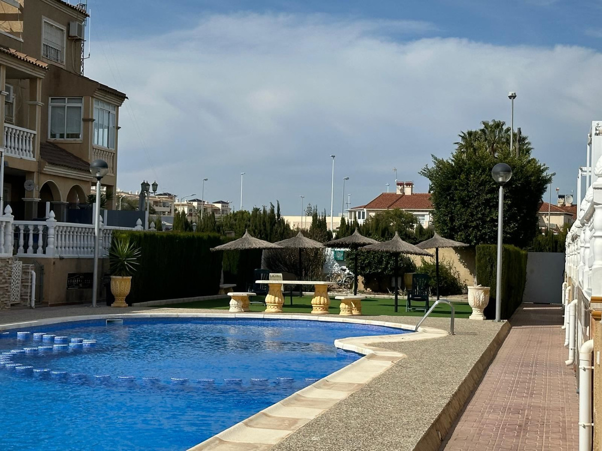 Se vende Adosada de 3 dormitorios en Costa Blanca, Alicante, España
