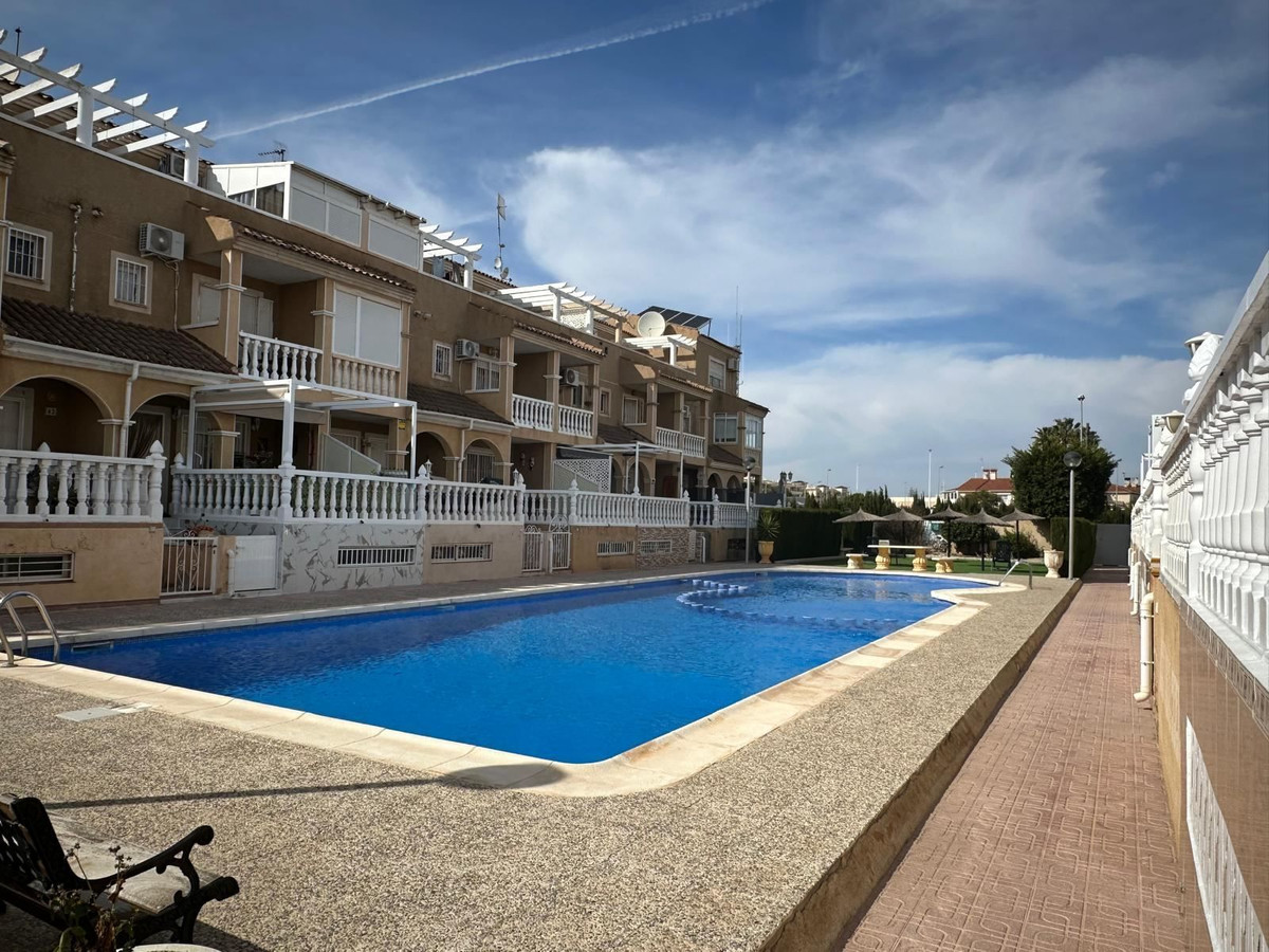 Se vende Adosada de 3 dormitorios en Costa Blanca, Alicante, España