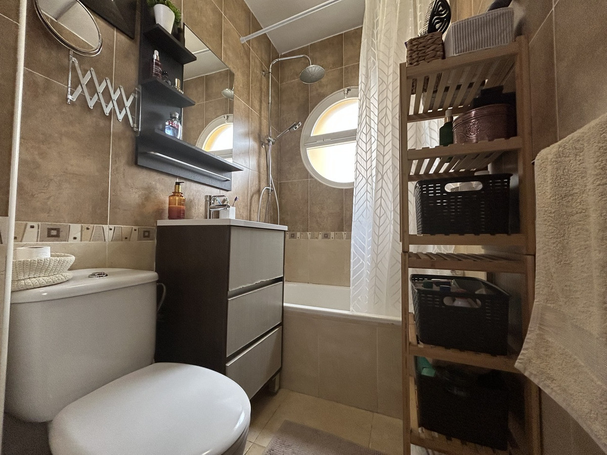 2 Bed Townhouse for sale in Torrevieja Costa Blanca, Alicante, Spain