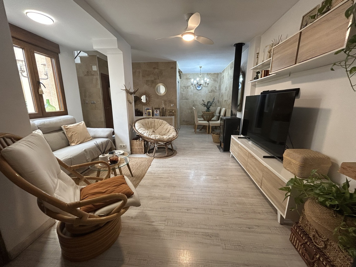2 Bed Townhouse for sale in Torrevieja Costa Blanca, Alicante, Spain