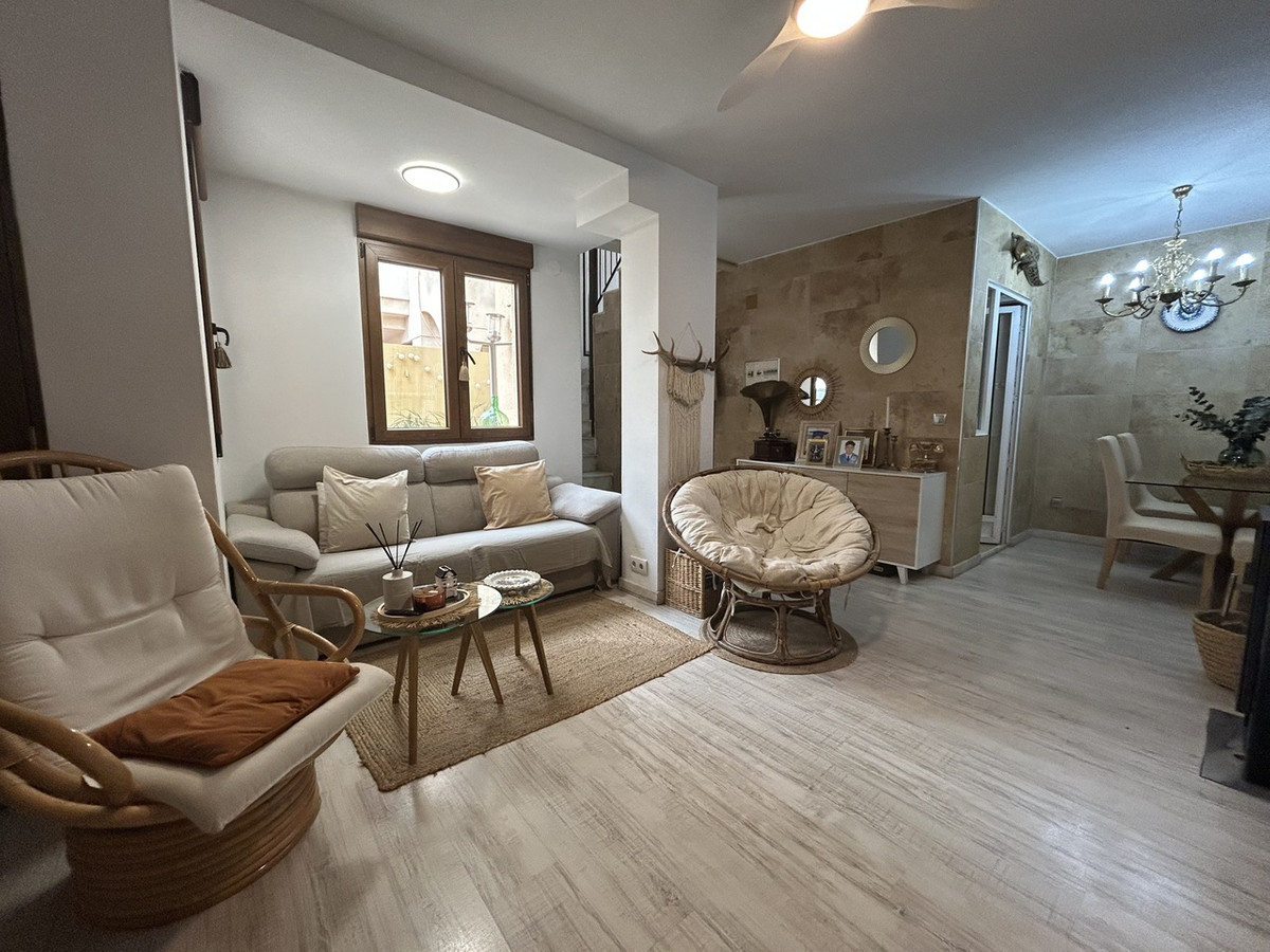 2 Bed Townhouse for sale in Torrevieja Costa Blanca, Alicante, Spain