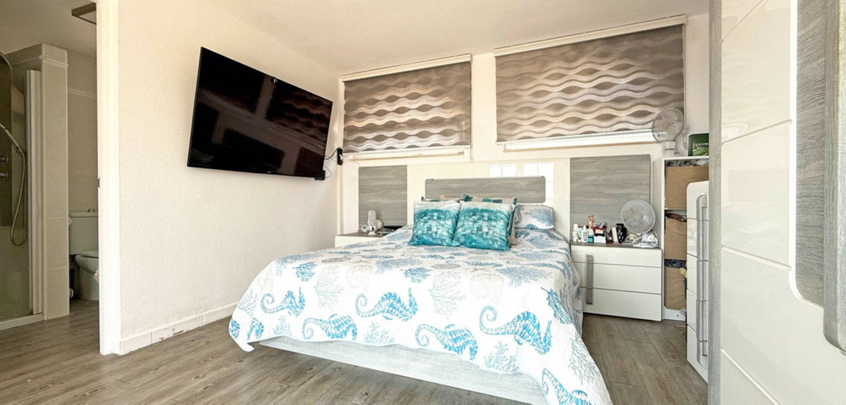2 Bed Townhouse for sale in Villamartin Costa Blanca, Alicante, Spain