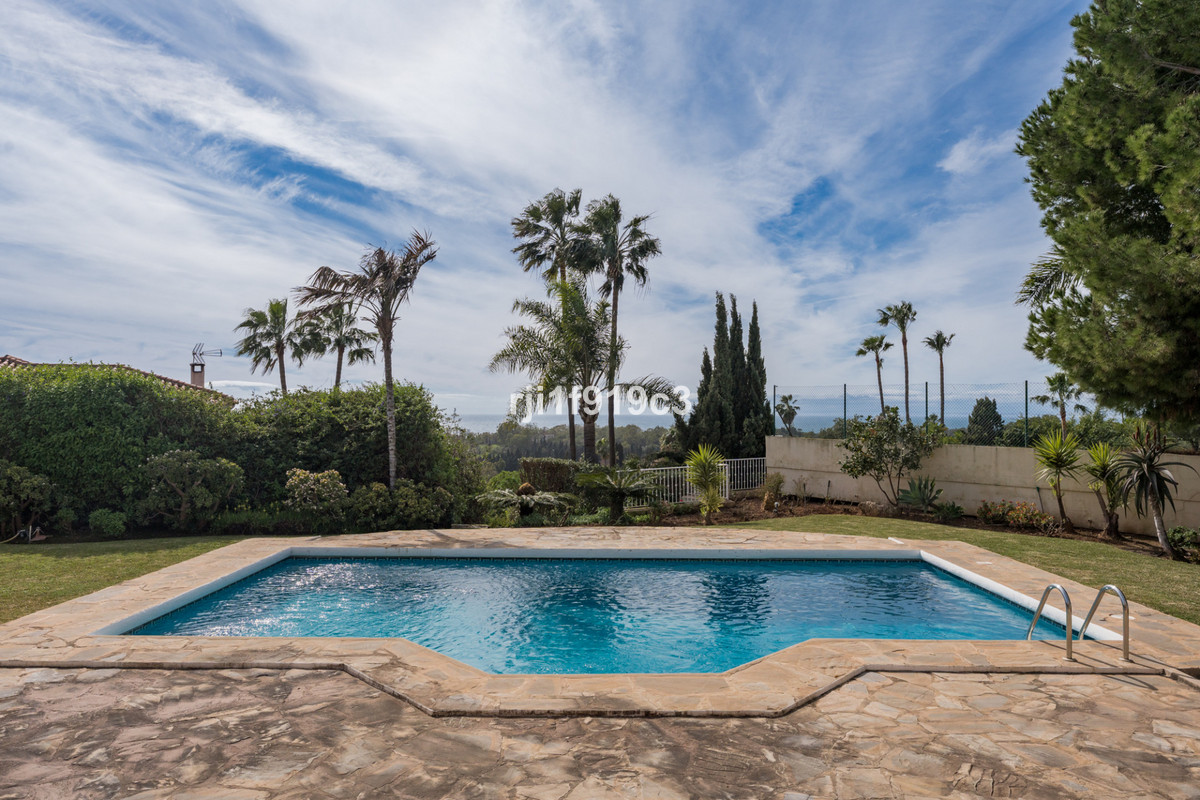 4 Bed Townhouse for sale in Elviria Costa Del Sol, Málaga, Spain