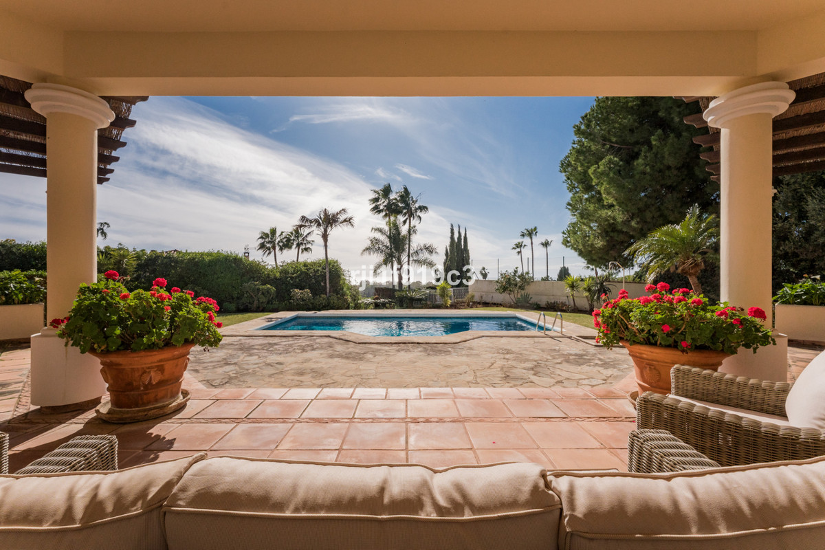 4 Bed Townhouse for sale in Elviria Costa Del Sol, Málaga, Spain