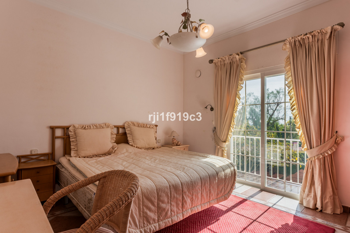4 Bed Townhouse for sale in Elviria Costa Del Sol, Málaga, Spain