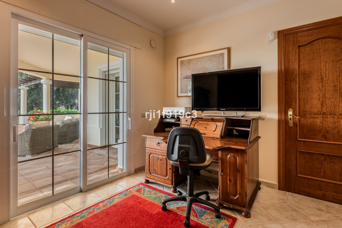4 Bed Townhouse for sale in Elviria Costa Del Sol, Málaga, Spain