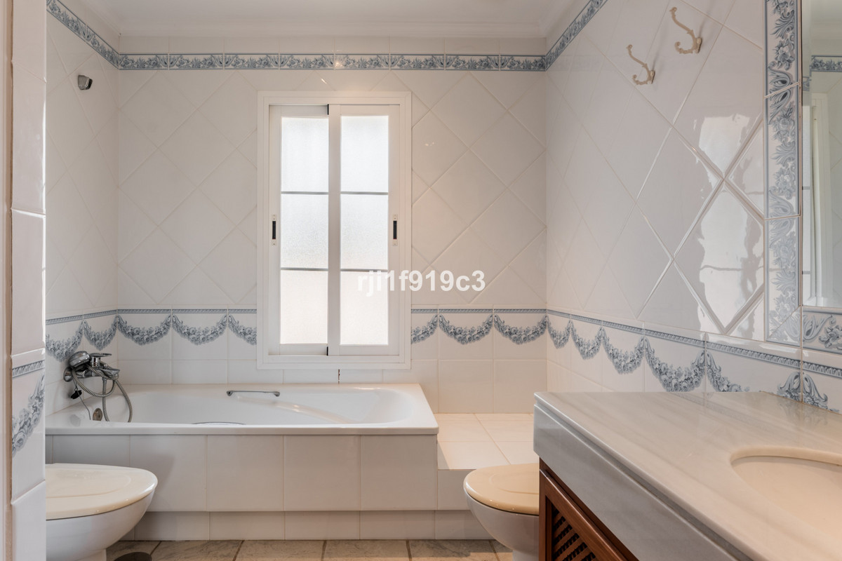 4 Bed Townhouse for sale in Elviria Costa Del Sol, Málaga, Spain