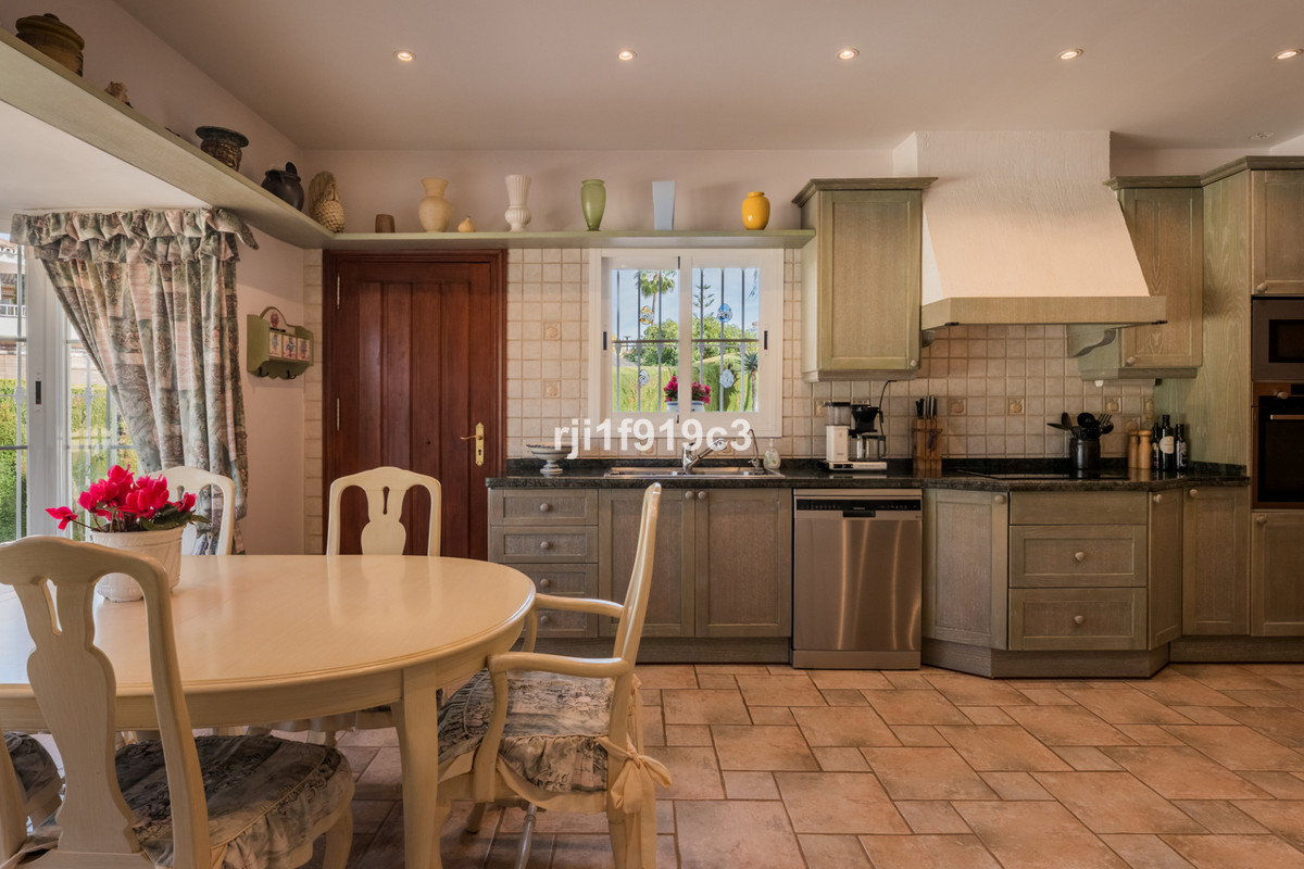 4 Bed Townhouse for sale in Elviria Costa Del Sol, Málaga, Spain