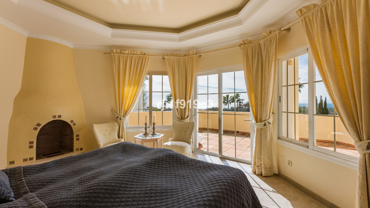 4 Bed Townhouse for sale in Elviria Costa Del Sol, Málaga, Spain