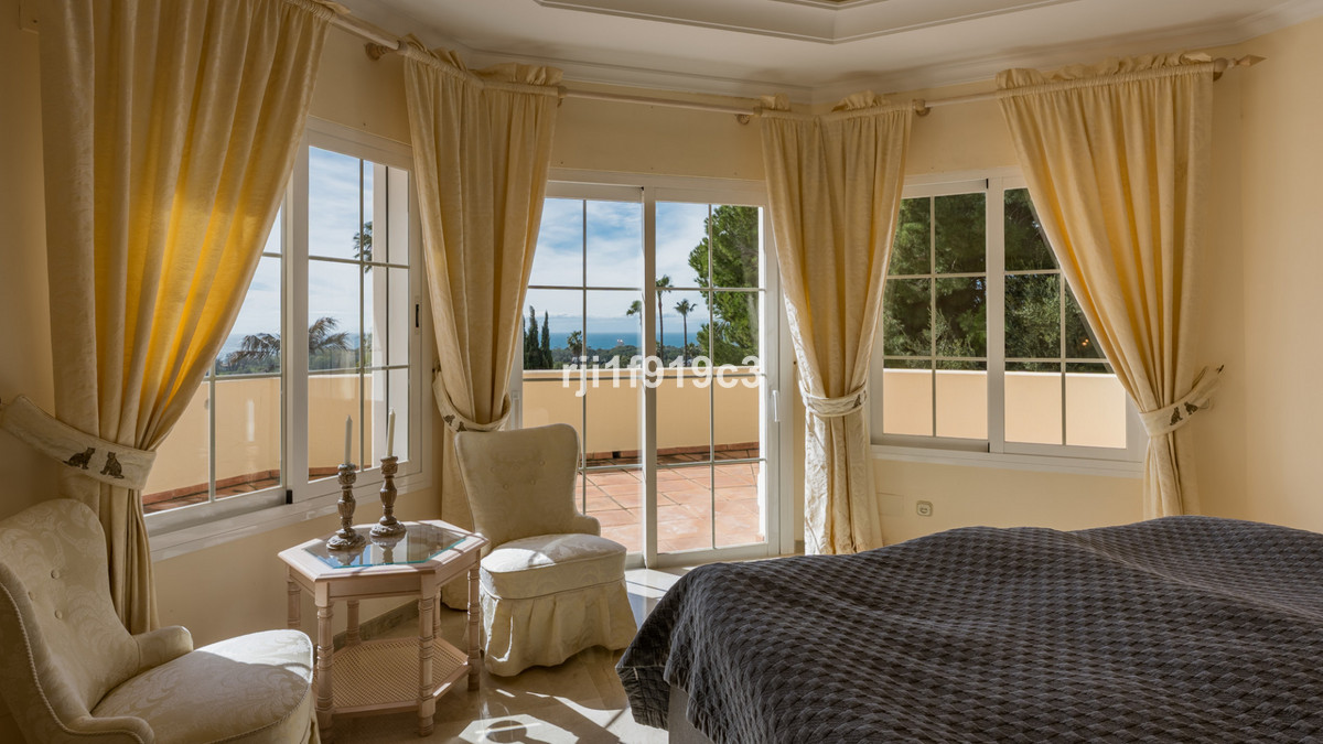 4 Bed Townhouse for sale in Elviria Costa Del Sol, Málaga, Spain