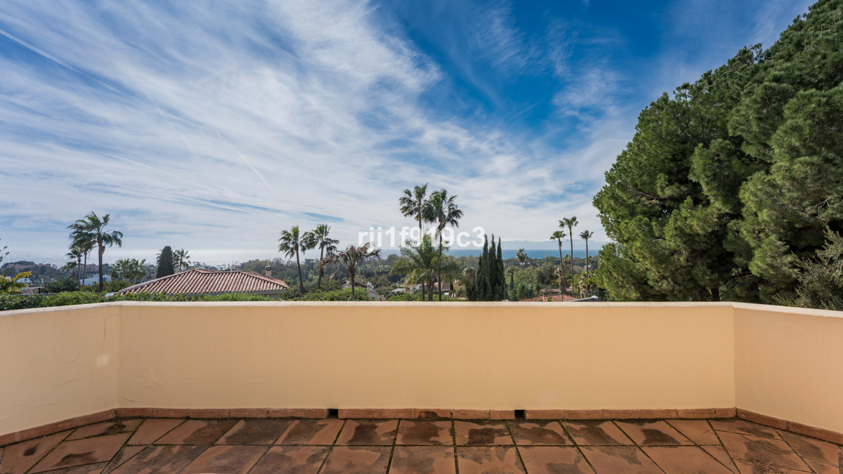 4 Bed Townhouse for sale in Elviria Costa Del Sol, Málaga, Spain