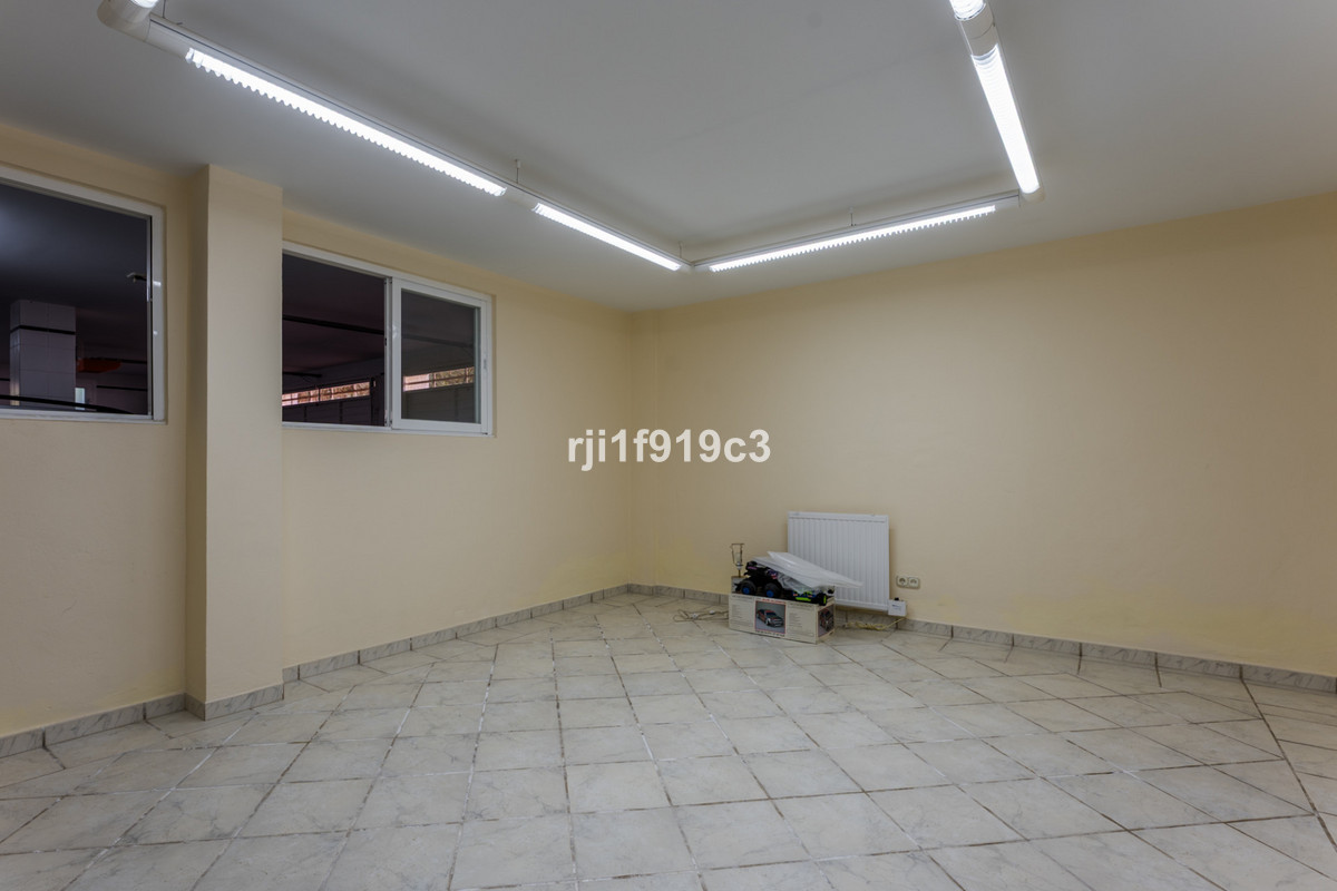4 Bed Townhouse for sale in Elviria Costa Del Sol, Málaga, Spain
