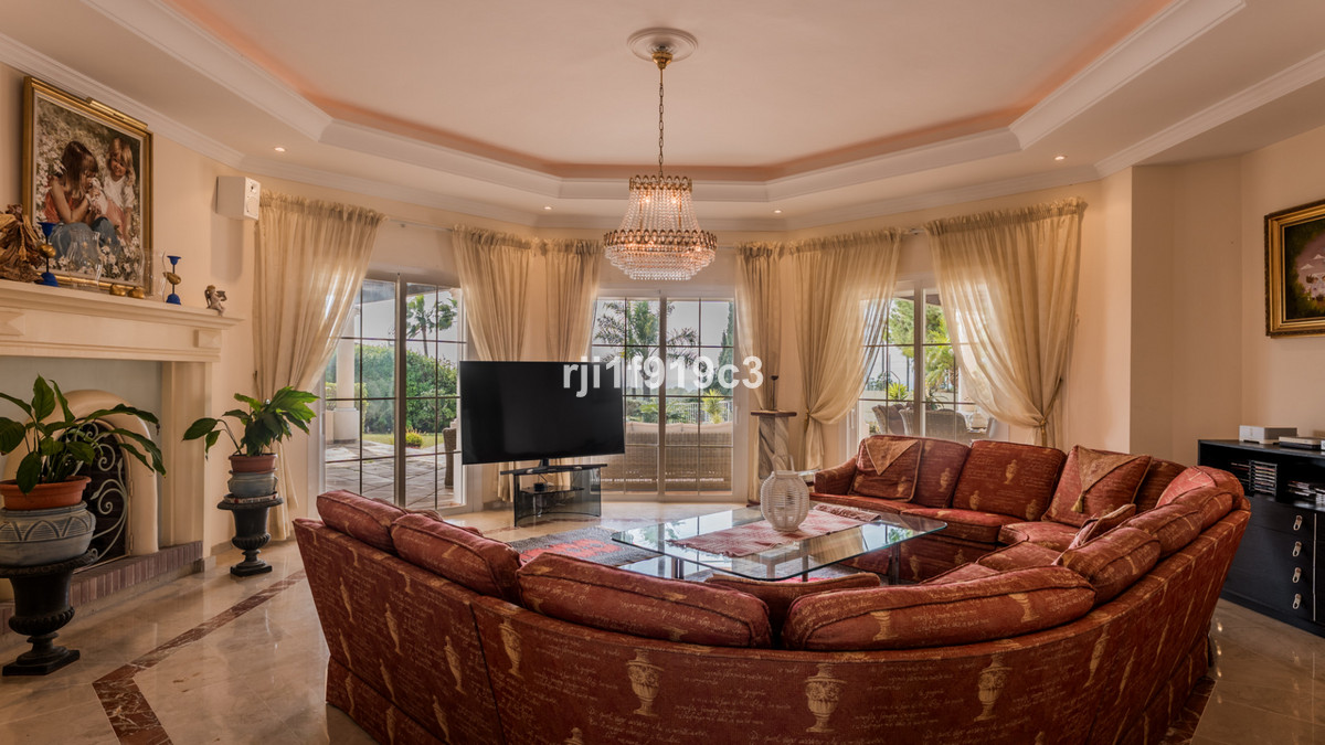 4 Bed Townhouse for sale in Elviria Costa Del Sol, Málaga, Spain