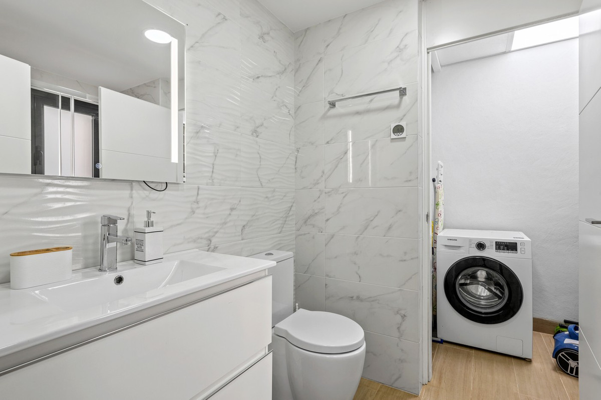 Se vende Apartamento Planta Baja de 2 dormitorios en Costa Blanca, Alicante, España