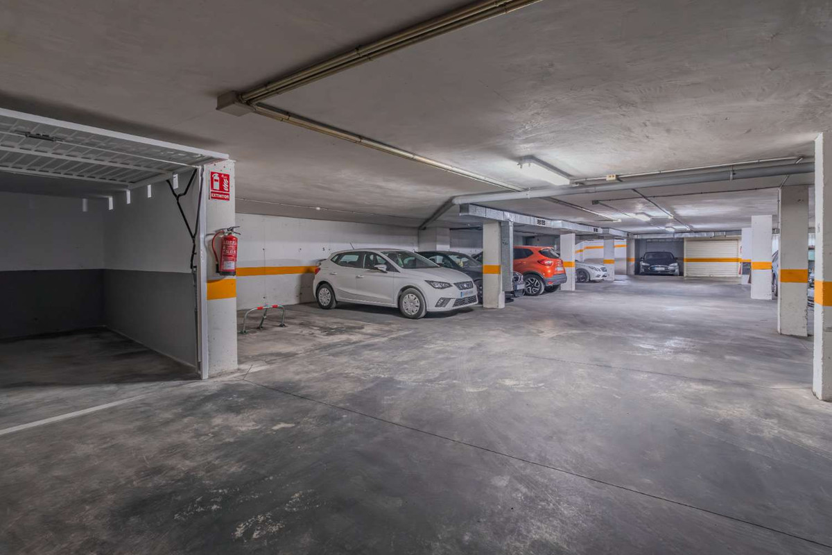 Se vende Garaje  en Costa Blanca, Alicante, España