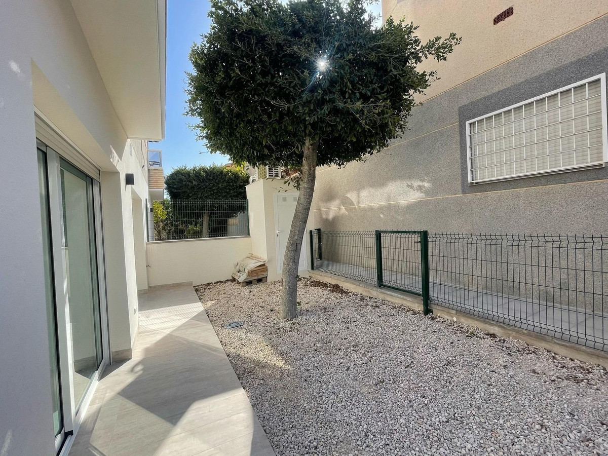 3 Bed Apartment for sale in Torrevieja Costa Blanca, Alicante, Spain