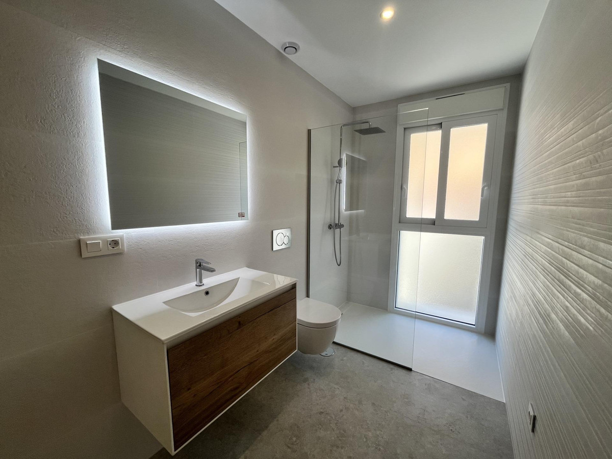 3 Bed Apartment for sale in Torrevieja Costa Blanca, Alicante, Spain