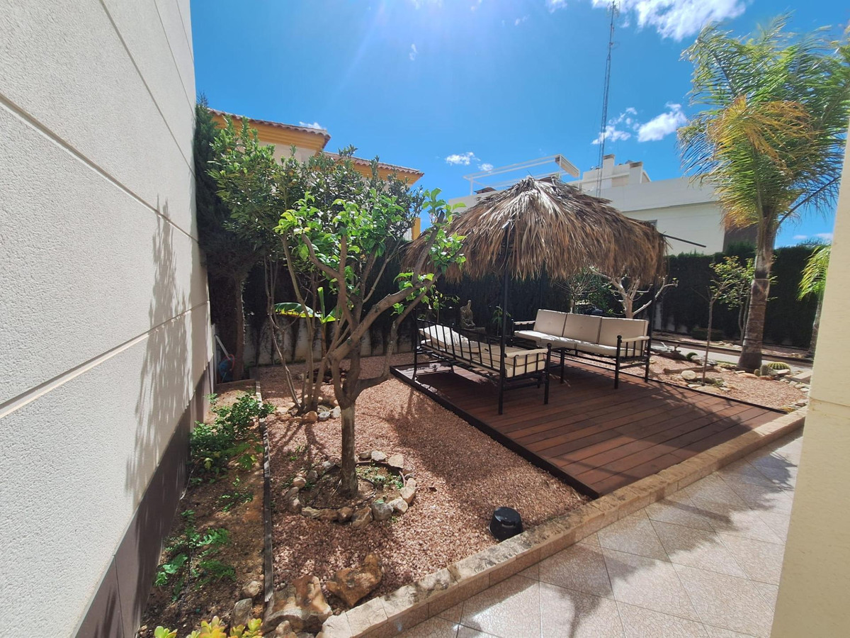 3 Bed Townhouse for sale in Ciudad Quesada Costa Blanca, Alicante, Spain