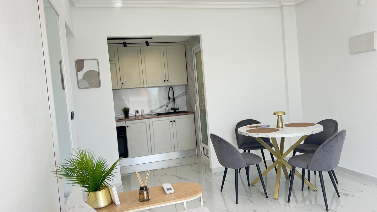 Se vende Apartamento Planta Media de 1 dormitorios en Costa Blanca, Alicante, España