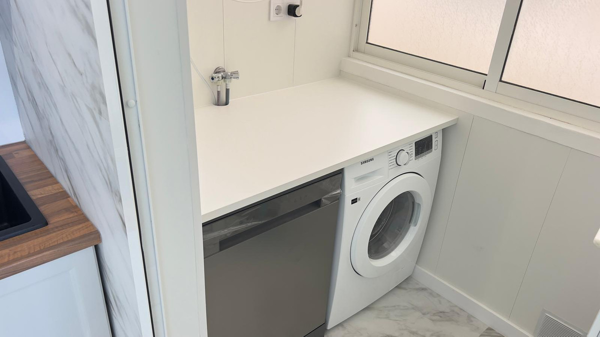 Se vende Apartamento Planta Media de 1 dormitorios en Costa Blanca, Alicante, España