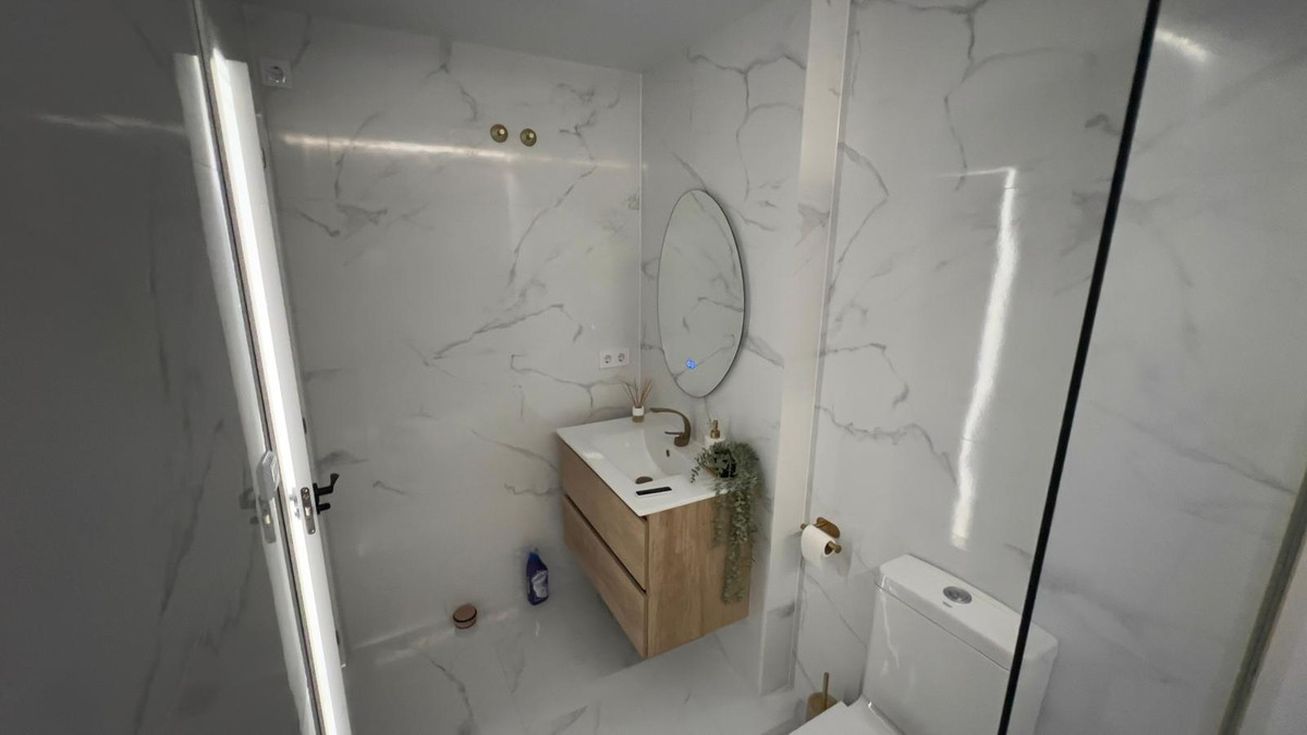 Se vende Apartamento Planta Media de 1 dormitorios en Costa Blanca, Alicante, España