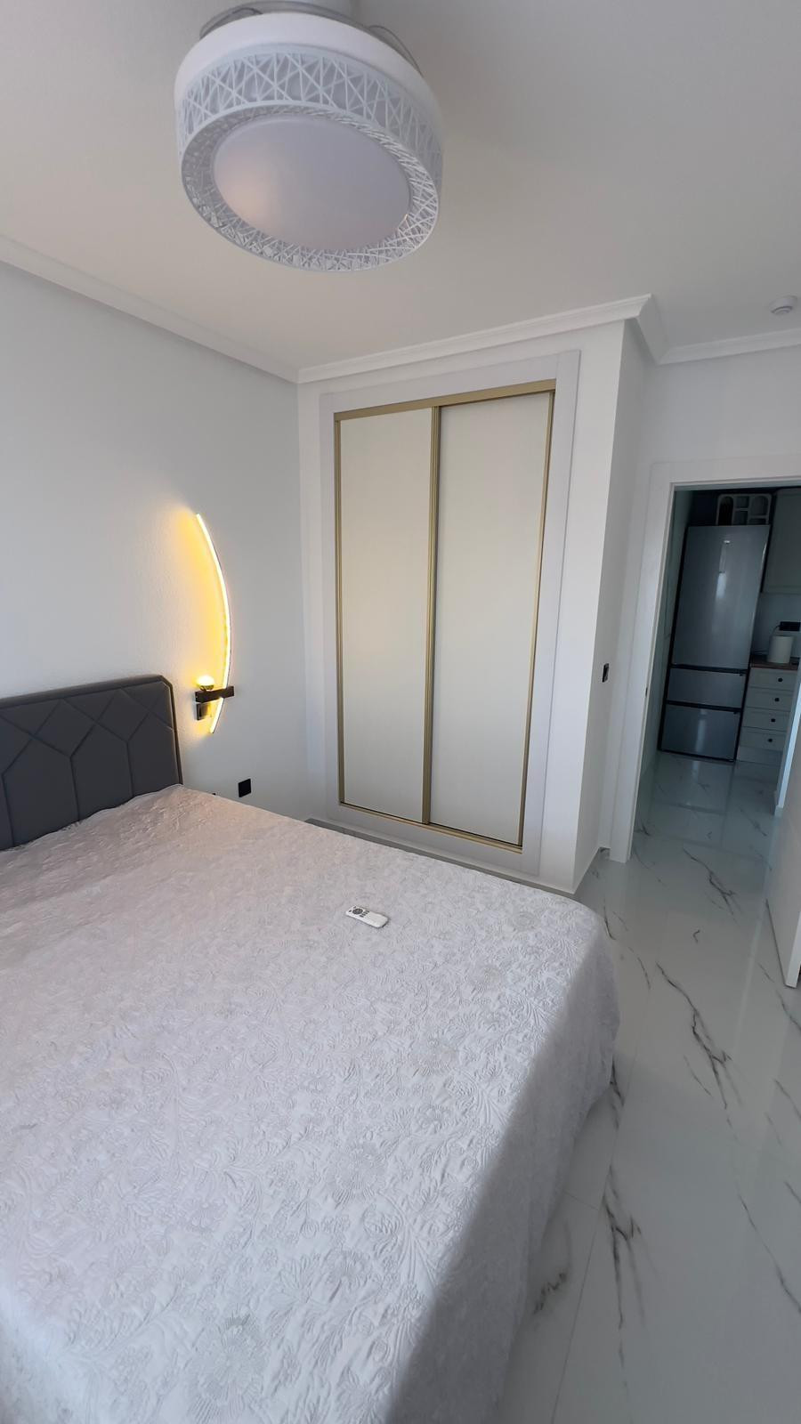 Se vende Apartamento Planta Media de 1 dormitorios en Costa Blanca, Alicante, España