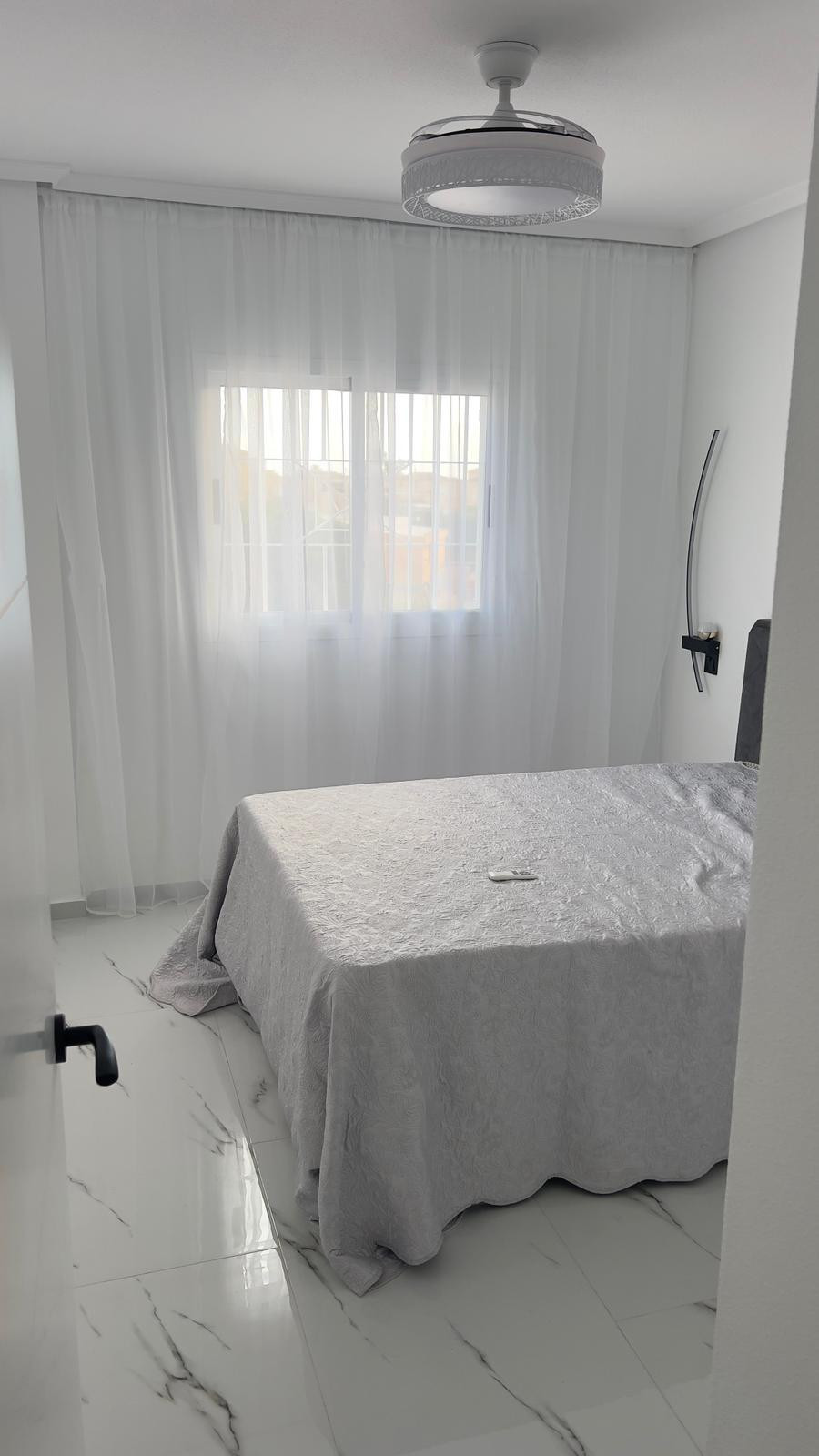 Se vende Apartamento Planta Media de 1 dormitorios en Costa Blanca, Alicante, España