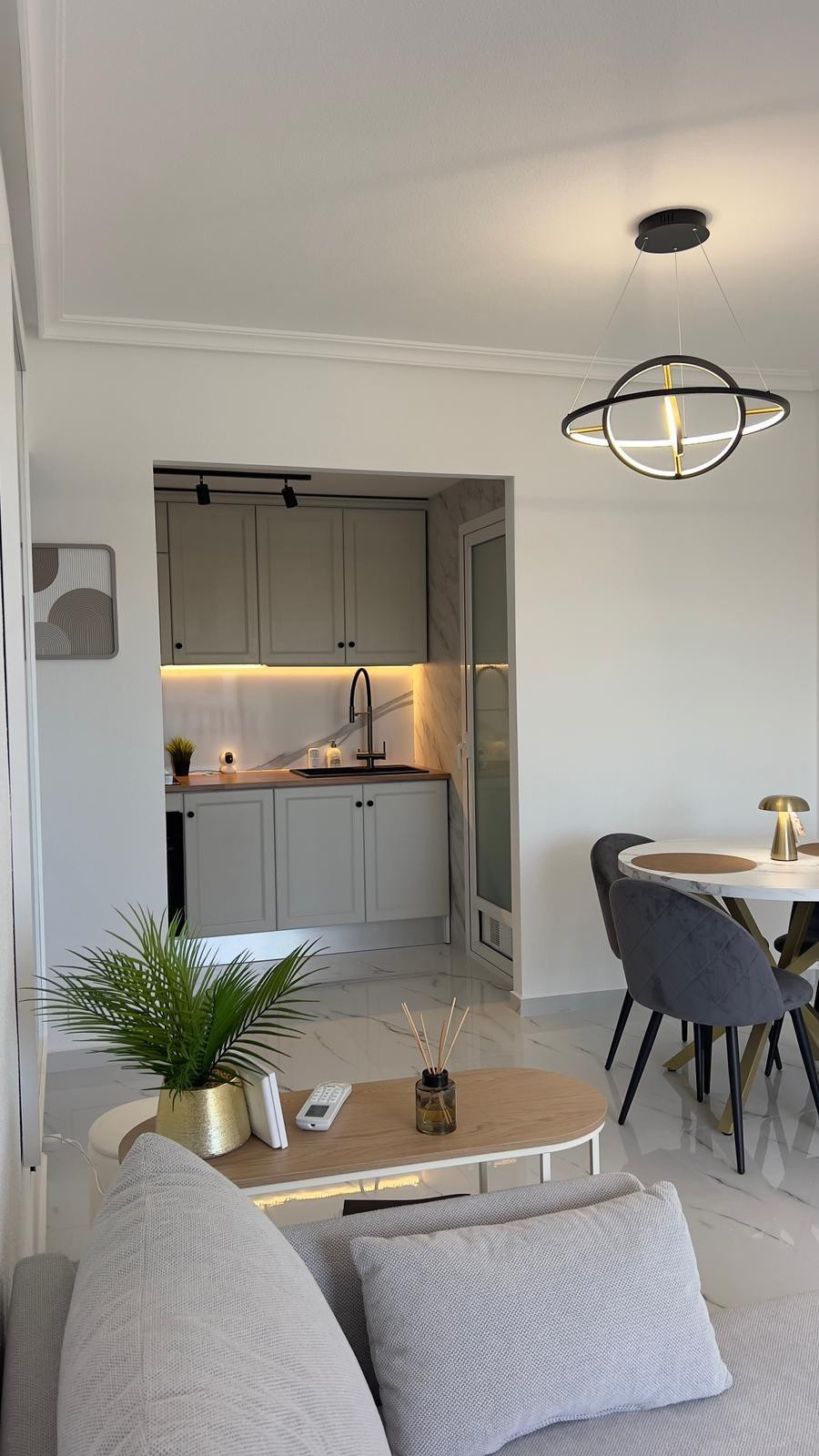 Se vende Apartamento Planta Media de 1 dormitorios en Costa Blanca, Alicante, España