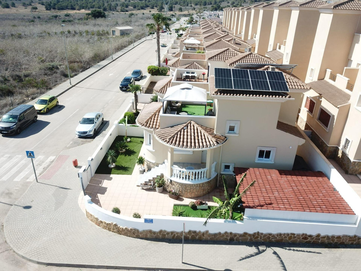 Se vende Bungalow de 3 dormitorios en Costa Blanca, Alicante, España